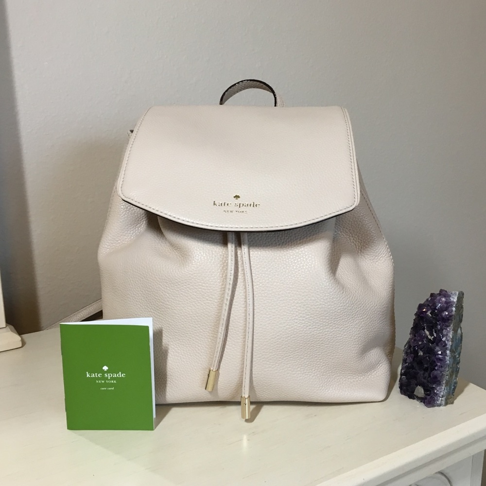 🍰 NWOT Kate Spade Small Breezy Backpack Beige